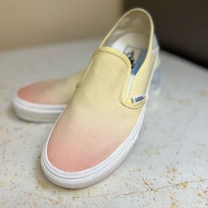 VANS ULTRA CUSH WOMEN'S OMBRÉ SLIP ON  5.5. I’m a true 6 & these fit great! NWOT